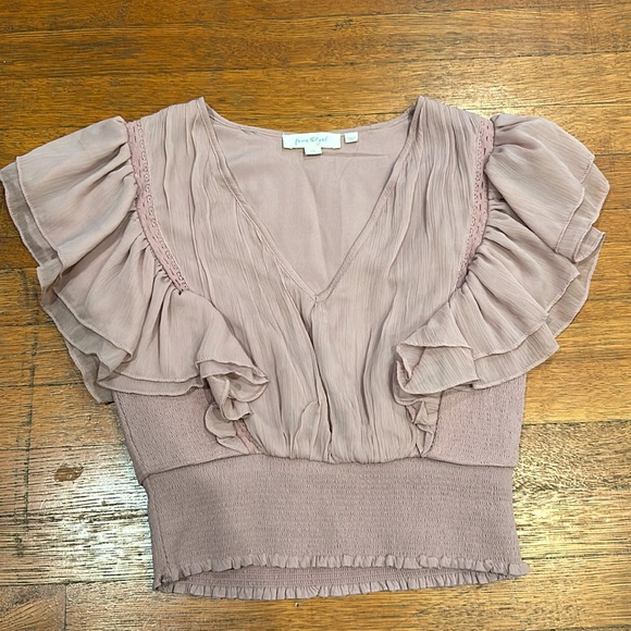 Pink top - Picture 2 of 5